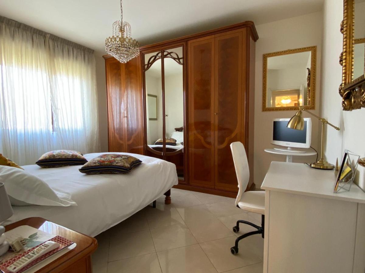 Apartment Casa Di Alice Parma